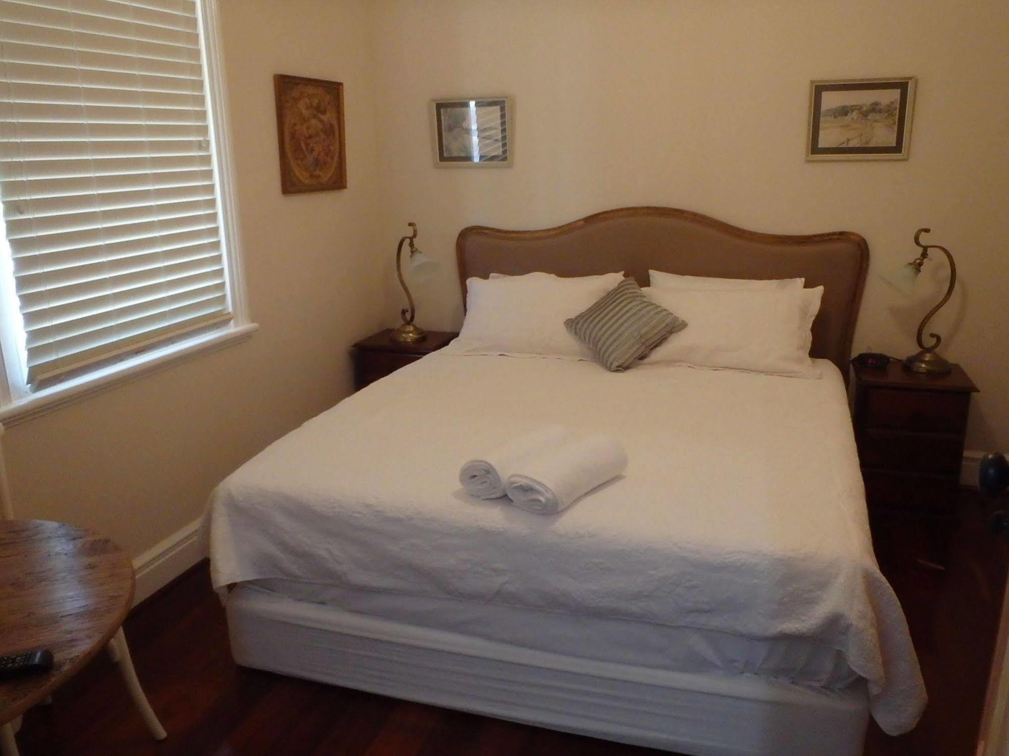 Hamptons Inn Bed & Breakfast Фрімантл Екстер'єр фото
